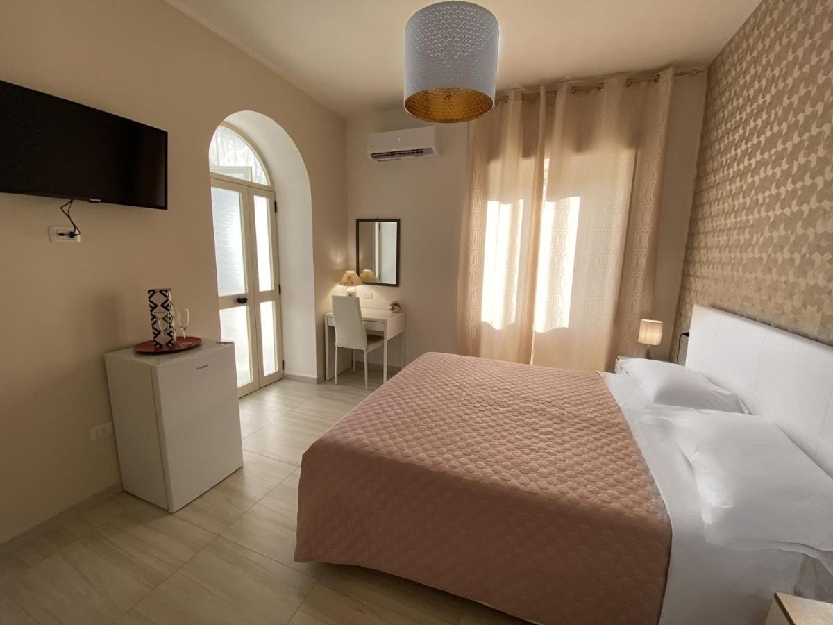 B&B Enjoy Happyness Pompei Exterior foto