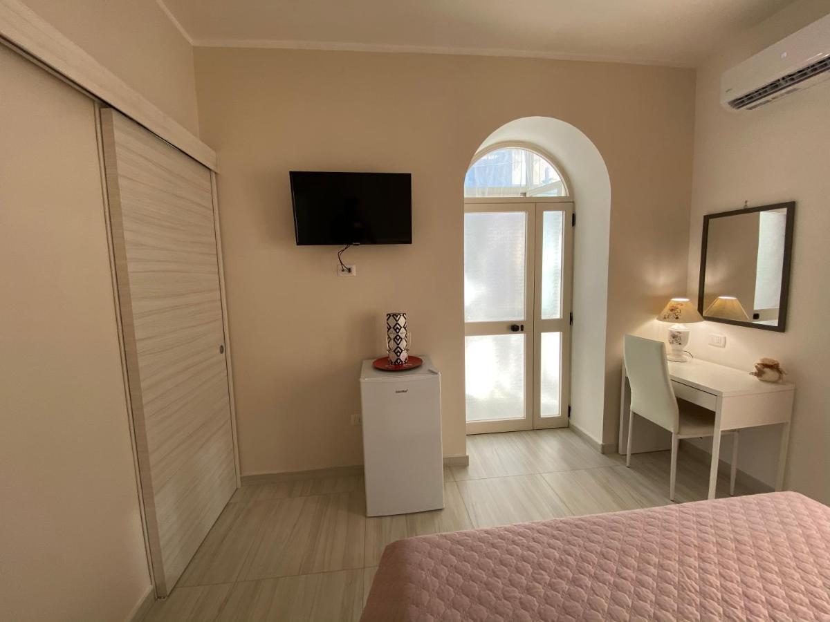 B&B Enjoy Happyness Pompei Exterior foto