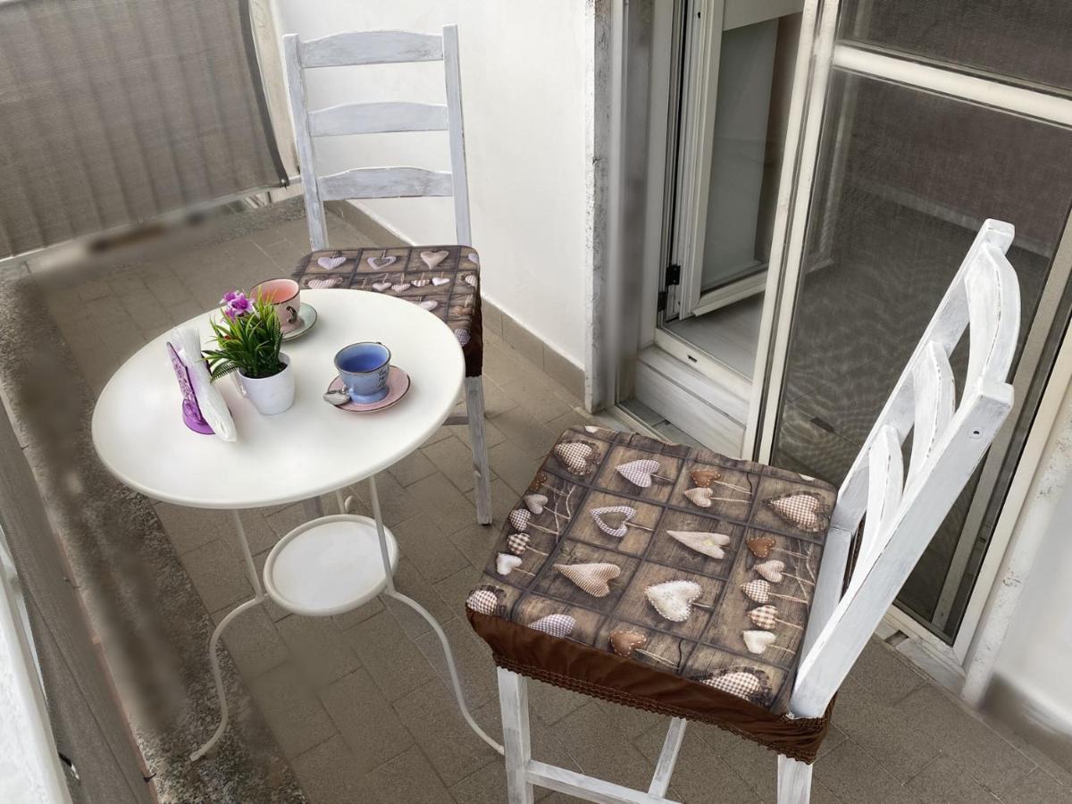 B&B Enjoy Happyness Pompei Exterior foto